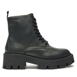 Botki Tamaris. Zielone botki Tamaris, bez wzorów, bez obcasa, na płaskiej podeszwie, bez zapięcia. Za 269.99 zł.