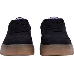 Damskie Buty Sportowe Iskar Ze Skóry Syntetycznej. Czarne trekkingi Lotto, bez wzorów, ze skóry, bez zapięcia, trekkingowe. Za 169.99 zł.