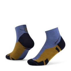 Skarpetki Buff MERINO LIGHTWEIGHT QUARTER SOCK LWQ4. Fioletowe skarpetki Buff, bez wzorów, z elastanu. Za 99.99 zł.