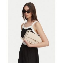 Torebka TOUS. Brązowe listonoszki tous, bez wzorów, bez dodatków. Za 849.99 zł.