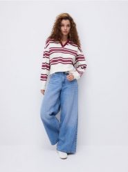 Bluza w paski z kołnierzykiem - wielobarwny. Bluzy Reserved, l, bez wzorów, z bawełny, bez kaptura. Za 119.99 zł.