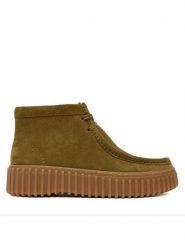 Clarks Trzewiki Torhill Moss 26183872 Khaki. Brązowe botki Clarks, bez wzorów, ze skóry, bez obcasa, na płaskiej podeszwie, bez zapięcia. Za 369.99 zł.