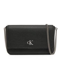 Torebka Calvin Klein Jeans. Czarne kopertówki Calvin Klein Jeans, bez wzorów, z jeansu, wizytowe, bez dodatków. Za 229.99 zł.