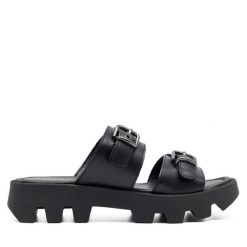 Klapki Lasocki. Czarne klapki Lasocki, bez wzorów, bez obcasa, bez zapięcia. Za 159.99 zł.