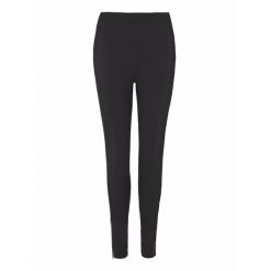 Damskie spodnie dresowe Protest Prtgoji. Czarne spodnie dresowe Protest, bez wzorów, z dresówki, długie. Za 337.50 zł.