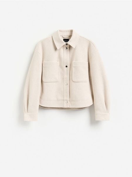 Kurtka shacket z kołnierzykiem - złamana biel. Kurtki Reserved, l, bez wzorów, z tkaniny, bez kaptura. Za 149.99 zł.