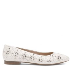Baleriny Lasocki. Białe baleriny Lasocki, bez wzorów, bez obcasa, bez zapięcia. Za 169.99 zł.