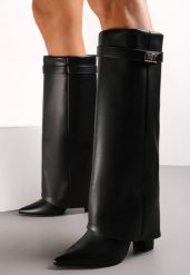 Czarne Kozaki na Słupku z Wywiniętą Cholewką i Noskiem w Szpic Selvaggia. Czarne kozaki Renee, na zimę, bez wzorów, z materiału, ze szpiczastym noskiem, bez obcasa, na obcasie, bez zapięcia. Za 199.99 zł.