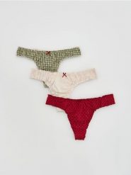 Majtki stringi 3 pack - czerwony. Czerwone stringi Reserved, bez wzorów. Za 49.99 zł.
