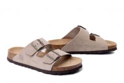 DR. BRINKMANN 600175-08 taupe, klapki damskie. Brązowe klapki Dr. Brinkmann, bez wzorów, ze skóry, bez obcasa, bez zapięcia. Za 246.42 zł.