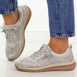 Szare skórzane półbuty damskie Filippo Dp7573/26. Szare półbuty wsuwane Filippo, na jesień, bez wzorów, z jeansu, casualowe, z okrągłym noskiem, bez obcasa, na płaskiej podeszwie. Za 239.00 zł.