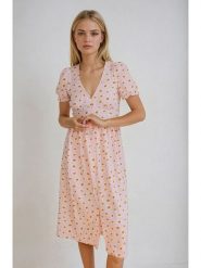 Monki Sukienka w kolorze jasnoróżowym rozmiar: 36. Różowe sukienki Monki, bez wzorów, bez kołnierzyka, bez ramiączek, midi. Za 43.99 zł.