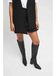 Trendyol Kozaki w kolorze czarnym rozmiar: 40. Czarne kozaki Trendyol, na zimę, bez wzorów, bez obcasa, bez zapięcia. Za 217.99 zł.