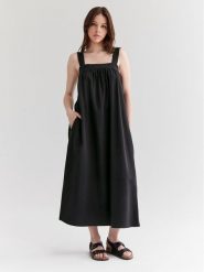 Americanos Sukienka letnia Montana Midi Czarny Relaxed Fit. Czarne sukienki Americanos, m, bez wzorów, z lyocellu, bez kołnierzyka, bez ramiączek, midi. Za 129.99 zł.