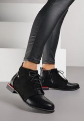 Czarne Botki Vices ze Sznurowaną Cholewką Ozvila. Czarne botki Born2be, bez wzorów, eleganckie, bez obcasa, na płaskiej podeszwie, bez zapięcia. Za 109.99 zł.
