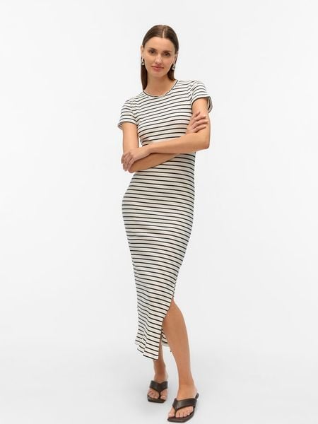 Vero Moda Sukienka w kolorze białym rozmiar: XS. Białe sukienki Vero Moda, xs, bez wzorów, bez kołnierzyka, bez ramiączek, maxi. Za 70.08 zł.