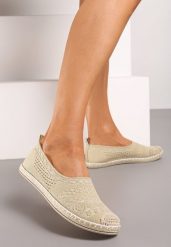 Jasnobeżowe Espadryle na Płaskiej Podeszwie w Stylu Boho Dimzela. Brązowe espadryle Renee, z aplikacjami, z jeansu, boho, z okrągłym noskiem, bez obcasa, na płaskiej podeszwie. W wyprzedaży za 50.99 zł.