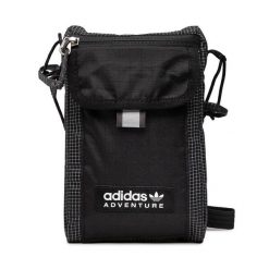 Saszetka adidas. Czarne nerki i saszetki adidas, bez wzorów, młodzieżowe, bez dodatków. Za 99.99 zł.