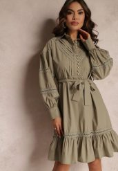 Ciemnozielona Koszulowa Sukienka z Perłowymi Guzikami i Koronkowymi Wstawkami Shyanne. Zielone sukienki Renee, l, bez wzorów, z koronki, vintage, bez kołnierzyka, bez ramiączek, midi, koszulowe. W wyprzedaży za 187.99 zł.