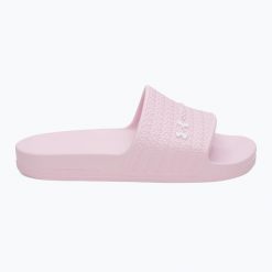 Klapki damskie Under Armour ARMR Lite prime pink/prime pink/prime pink. Czerwone klapki Under Armour, bez wzorów, sportowe, bez obcasa, bez zapięcia. Za 119.99 zł.