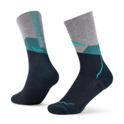 Skarpety turystyczne Buff Merino LIghtweight Crew Sock LWC1. Niebieskie skarpetki Buff, bez wzorów, z elastanu. Za 119.99 zł.