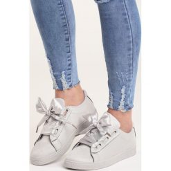 Jasnoszare Buty Sportowe Unite. Buty sportowe lifestyle marki NEWFEEL. Za 59.99 zł.