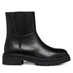 Botki Geox. Czarne botki Geox, bez wzorów, bez obcasa, na płaskiej podeszwie, bez zapięcia. Za 449.99 zł.