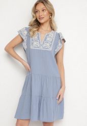 Jasnoniebieska Sukienka z Haftami w Stylu Boho z Bawełny Evitel. Niebieskie sukienki Born2be, l, z aplikacjami, z bawełny, boho, bez kołnierzyka, bez ramiączek, midi. Za 119.99 zł.