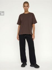 Bawełniana koszulka z krótkim rękawem z rozcięciami Everyday Active - brązowy. Brązowe t-shirty sportowe Sinsay, l, bez wzorów, z bawełny, bez ramiączek, na fitness i siłownię. Za 19.99 zł.