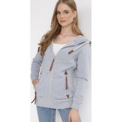 Jasnoszara Bluza Rozpinana z Kapturem Tamminen. Szare bluzy Born2be, na jesień, s, bez wzorów, z dzianiny, z kapturem. W wyprzedaży za 97.49 zł.