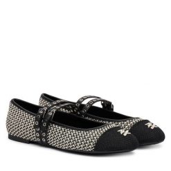 Baleriny KARL LAGERFELD. Czarne baleriny KARL LAGERFELD, bez wzorów, bez obcasa, bez zapięcia. Za 749.99 zł.