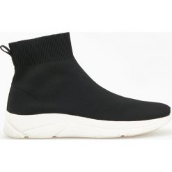 Sportowe buty - Czarny. Buty treningowe marki Reserved. Za 159.99 zł.