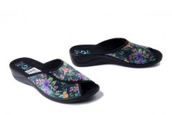 ADANEX 28822 SIK11VD czarny, kapcie damskie. Czarne kapcie Adanex, bez wzorów. Za 53.99 zł.