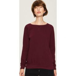 Bluza z raglanowymi rękawami - Bordowy. Bluzy marki Sinsay. Za 29.99 zł.