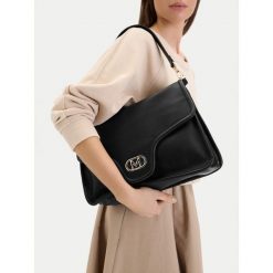 Torebka MEXX. Czarne torebki klasyczne Mexx, bez wzorów, klasyczne, bez dodatków. Za 269.99 zł.