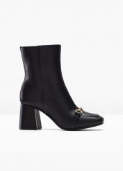 Botki. Czarne botki bonprix, bez wzorów, eleganckie, bez obcasa, bez zapięcia. Za 169.99 zł.