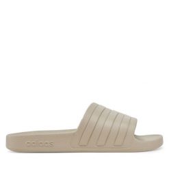 Klapki adidas. Brązowe klapki adidas, bez wzorów, sportowe, bez obcasa, bez zapięcia. Za 119.99 zł.