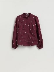 Koszula z haftowanym wzorem - bordowy. Czerwone koszule Reserved, l, bez wzorów, z bawełny, bez kołnierzyka, bez ramiączek. Za 149.99 zł.