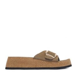 Klapki Lasocki. Brązowe klapki Lasocki, bez wzorów, bez obcasa, bez zapięcia. Za 169.99 zł.