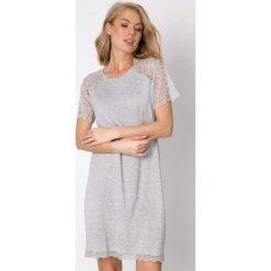 Aruelle koszulka piżamowa damska kolor szary. Szare piżamy Aruelle, l, bez wzorów, bez kołnierzyka, bez ramiączek, krótkie. Za 169.99 zł.