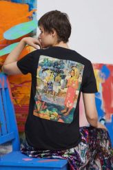 Medicine t-shirt damski kolor czarny. Czarne t-shirty MEDICINE, bez wzorów, bez kołnierzyka, bez ramiączek. Za 79.90 zł.