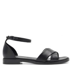 Sandały Lasocki. Czarne sandały Lasocki, bez wzorów, bez obcasa, na płaskiej podeszwie, bez zapięcia. Za 199.99 zł.