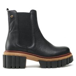 Sztyblety Maciejka. Czarne botki Maciejka, bez wzorów, bez obcasa, na słupku, bez zapięcia. Za 279.99 zł.