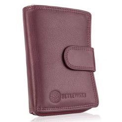 Portfel damski BETLEWSKI BPD-SS-19 ROZOWY. Czerwone portfele Betlewski, bez wzorów, ze skóry. Za 139.99 zł.