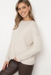 Jasnobeżowy Sweter z Ozdobnymi Guzikami i Cyrkoniami Rerilina. Brązowe swetry Born2be, uniwersalny, z aplikacjami, z jeansu, klasyczne, bez ramiączek. W wyprzedaży za 67.99 zł.