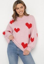 Różowy Sweter z Wełną Wiskozą i Motywem Serc Lisaviena. Czerwone swetry Born2be, na jesień, uniwersalny, bez wzorów, z jeansu, bez ramiączek. W wyprzedaży za 161.49 zł.
