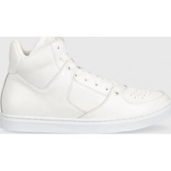 Trussardi sneakersy skórzane Perlite Basket High kolor biały 79A00826 9Y099998. Białe buty sportowe lifestyle TRUSSARDI, bez wzorów, z gumy, sportowe, z okrągłym noskiem, bez zapięcia. W wyprzedaży za 429.99 zł.