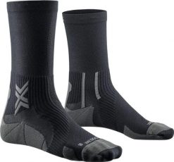 Skarpetki biegowe X-Socks Run Perform Crew. Czarne skarpetki X-Socks, bez wzorów, z materiału. Za 137.80 zł.