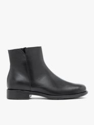 Czarne skórzane botki. Czarne botki Ryłko, bez wzorów, ze skóry, eleganckie, za kostkę, bez obcasa, na płaskiej podeszwie, bez zapięcia. Za 479.99 zł.
