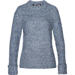Sweter z metaliczną nitką bonprix pudrowy niebieski. Fioletowe swetry bonprix, bez wzorów, z dzianiny, bez ramiączek. Za 59.99 zł.